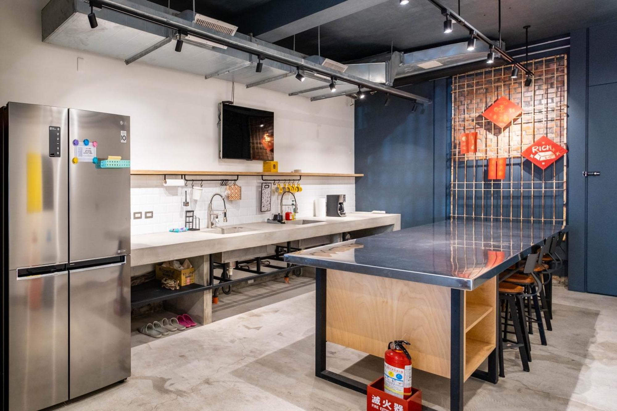 Raito Hostel來多旅宿台南民宿 Exteriör bild