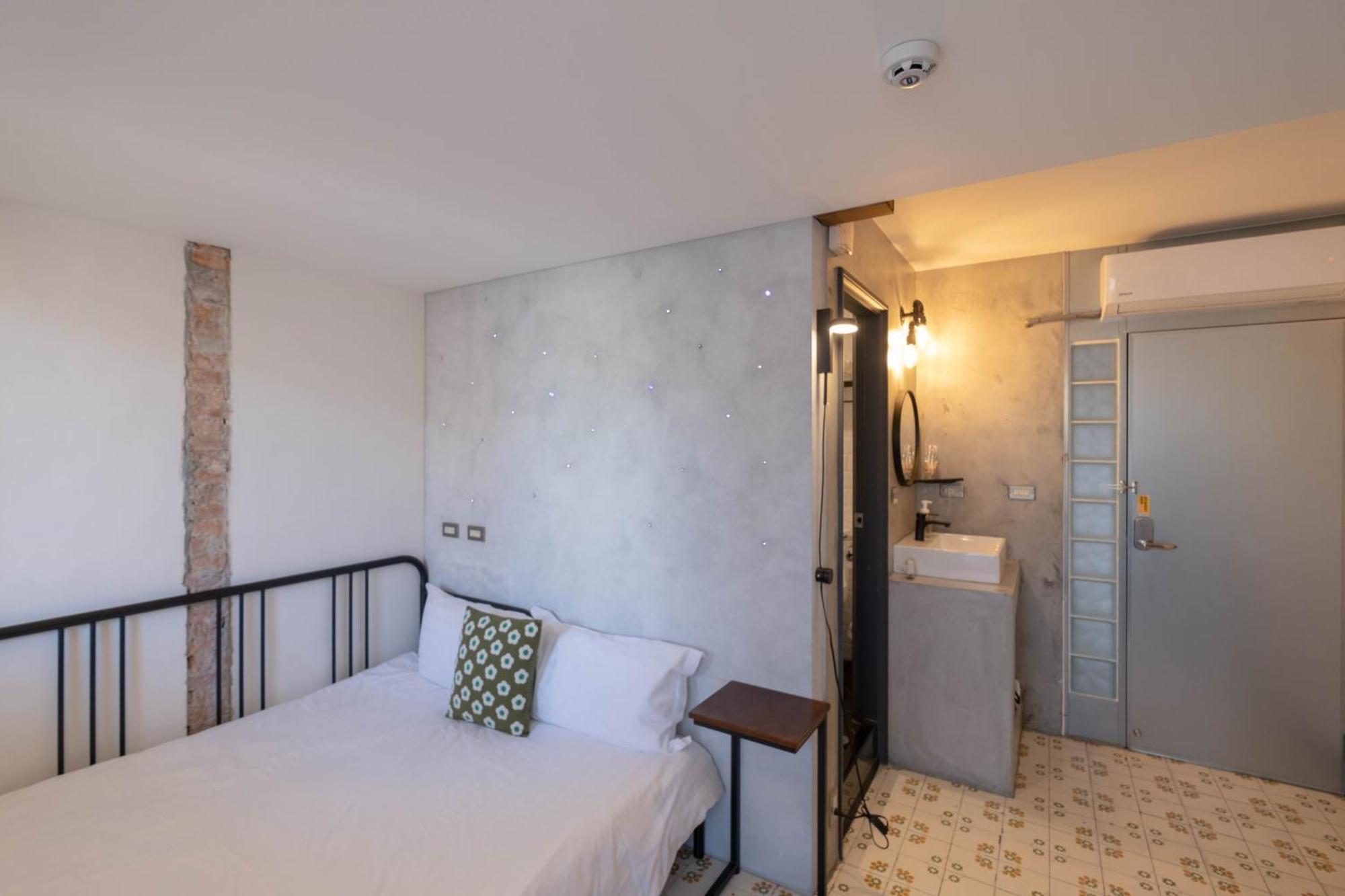 Raito Hostel來多旅宿台南民宿 Exteriör bild