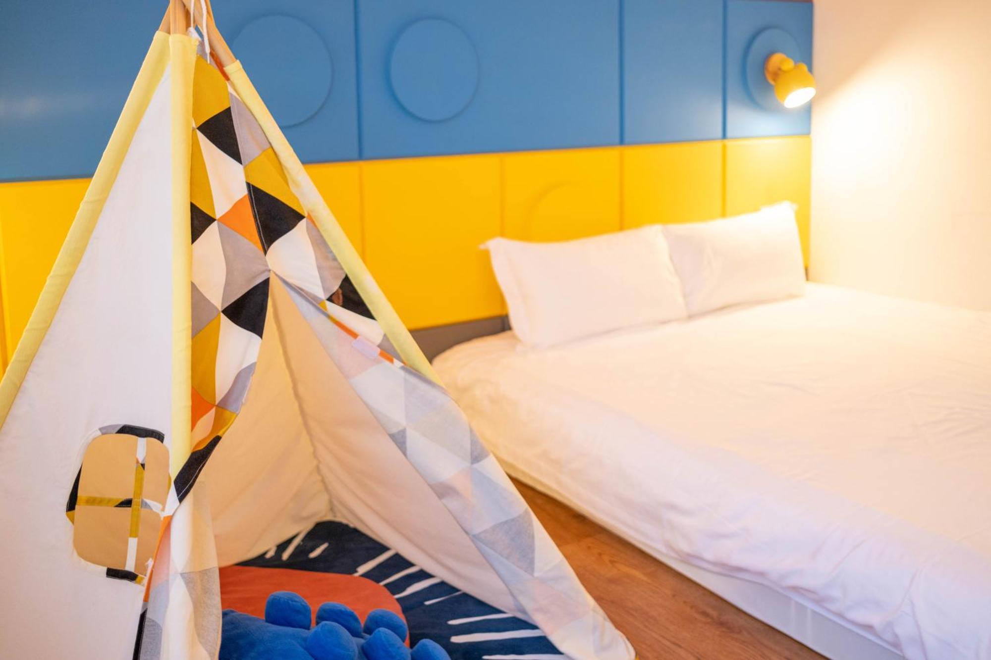 Raito Hostel來多旅宿台南民宿 Exteriör bild